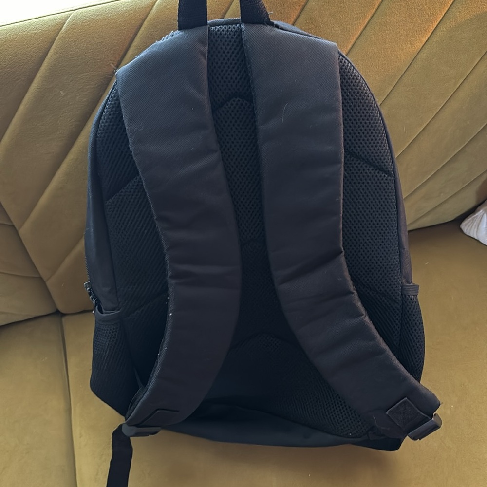 Wolf backpack. - Picture 5 of 6